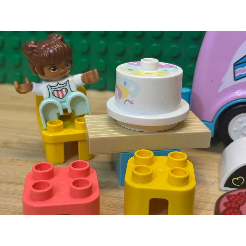 Lego duplo bakery